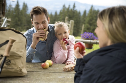 Uralub zu zweit, Uralub im sommer, Uralub in frühling, Uralub im Winter, Uralub im Herbst, Uralub in der Steiermark, Uralub in der Oststeiermark, Uralub im Joglladn, Wanderurlaub, Uralub mit dem Rad, Radfahren, Schwimmen,